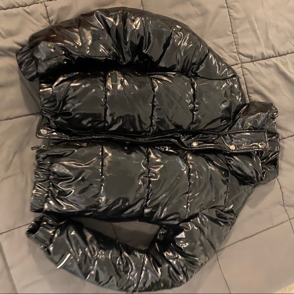 Holographic DKNY puffer warm